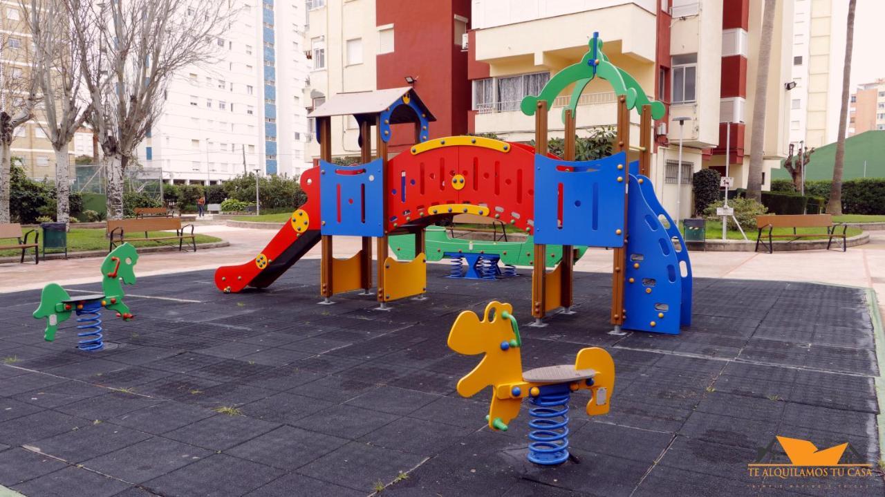 Apartamento doble, residencial con piscina, tenis, futbol, zona infantil Valenza Esterno foto