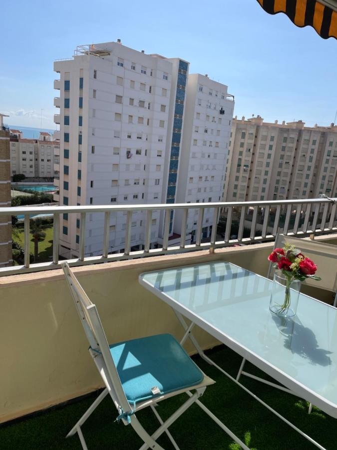 Apartamento doble, residencial con piscina, tenis, futbol, zona infantil Valenza Esterno foto